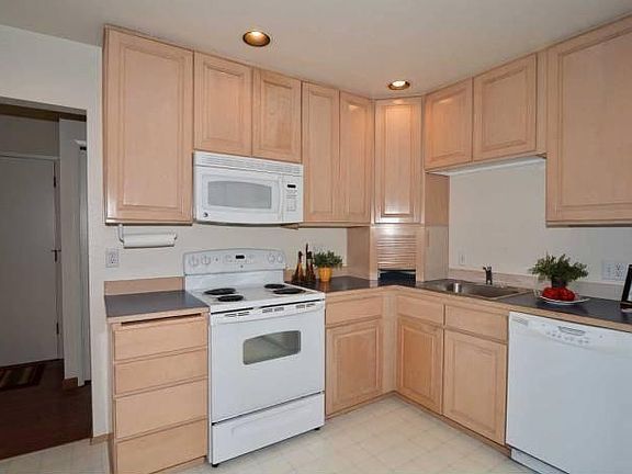 5th image of 1101 Bellefield Park Ln #1350