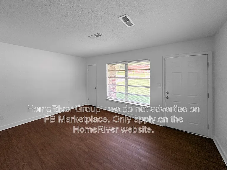 800 Moss St #102 — Photo 7