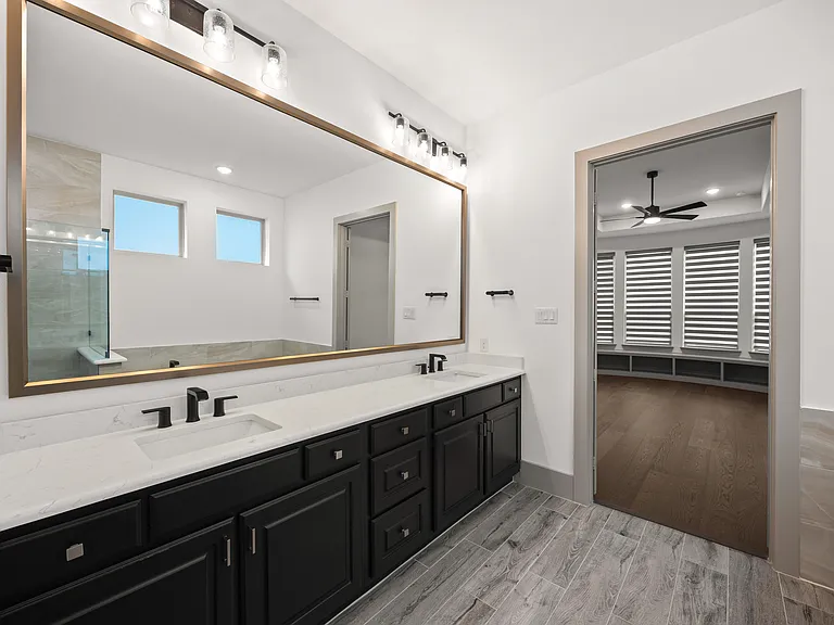 12189 Diamond Creek Dr — Photo 16