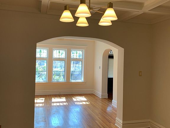 4th image of 3525 Pestalozzi St