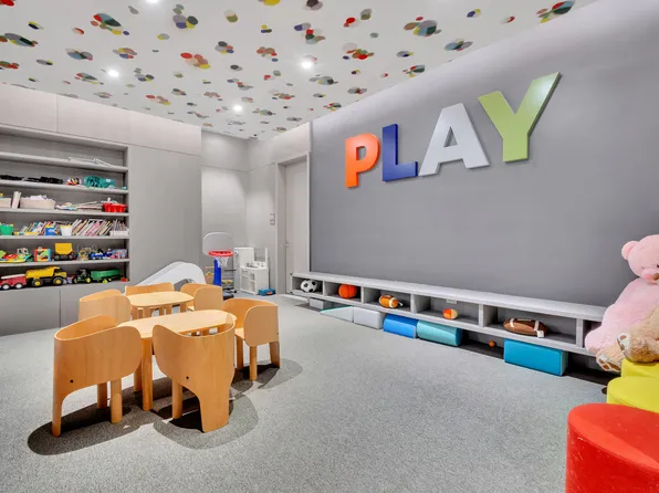 49 Chambers Street image 32 of 34