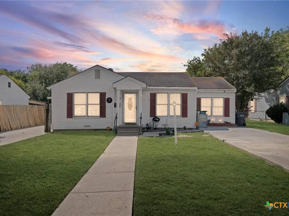 1313 Dartmouth St, Waco, TX 76711