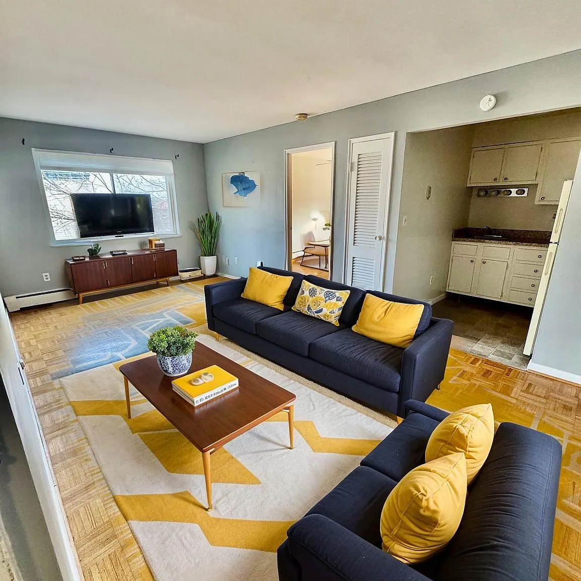1 bed, $1,050 — Photo 3