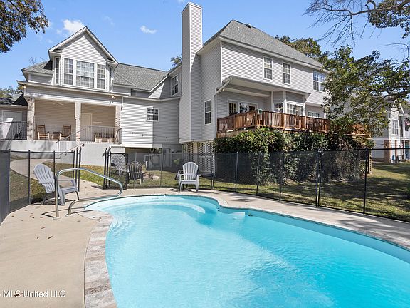 4th image of 3824 Chaumont Cir