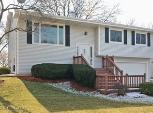 244 Harvard Ln, Bloomingdale, IL 60108