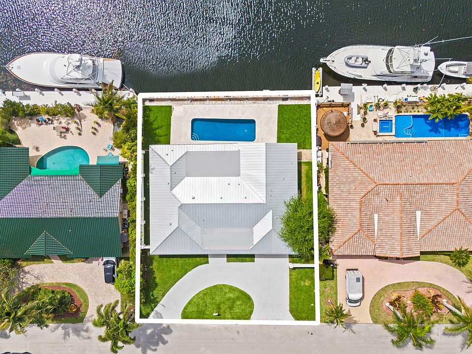 1st image of 3821 NE 26th Avenue