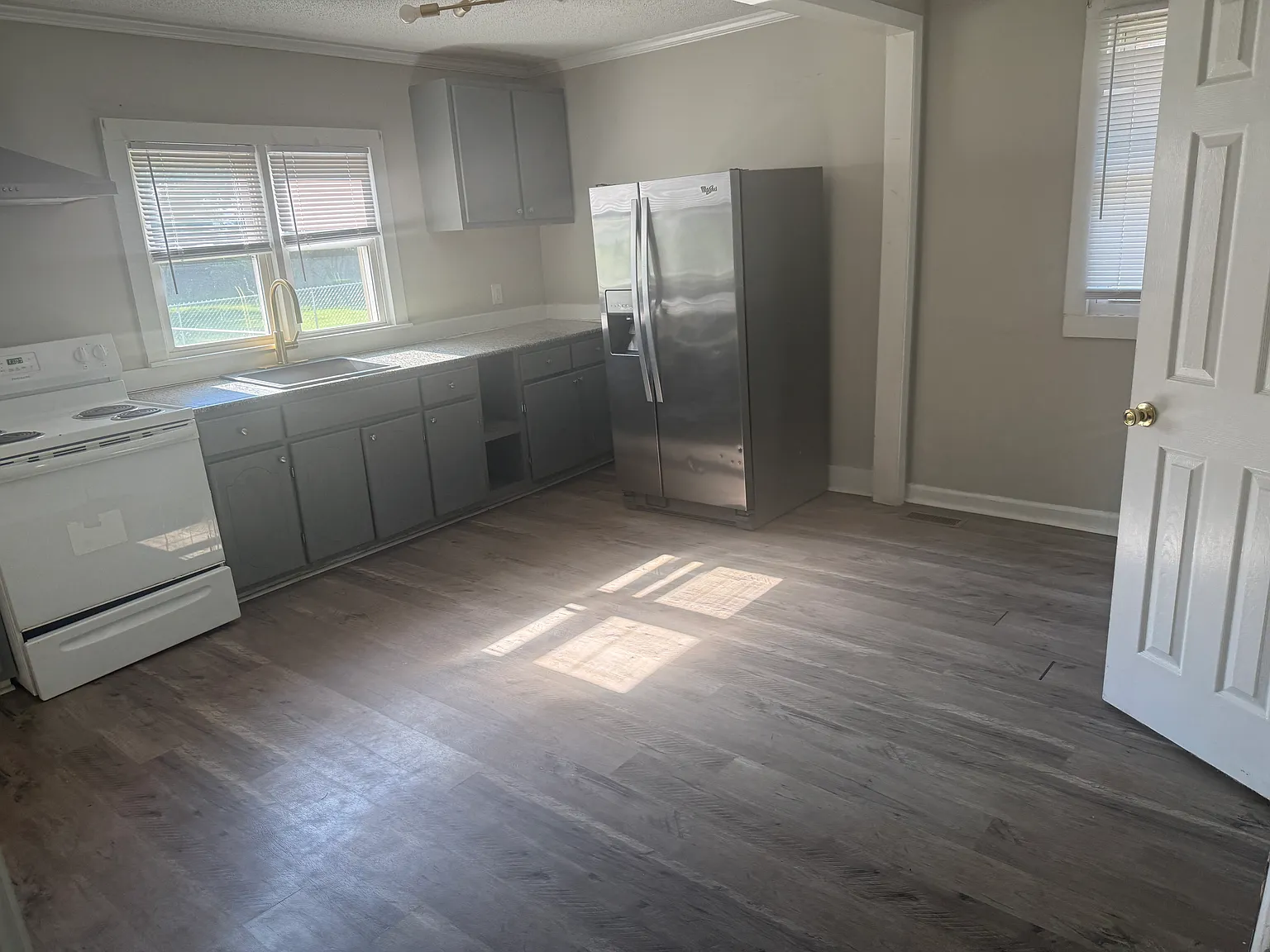 2 bed, 1020 sqft, $1,250 — Photo 4
