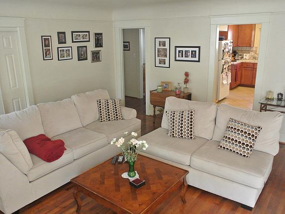 4th image of 1647 Elizabeth Ave