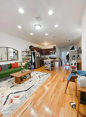 Rented by Massada Home Sales Inc | media 8