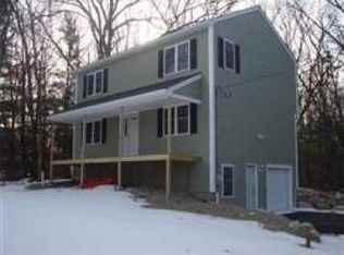 157 Willis St, Chelmsford, MA 01863