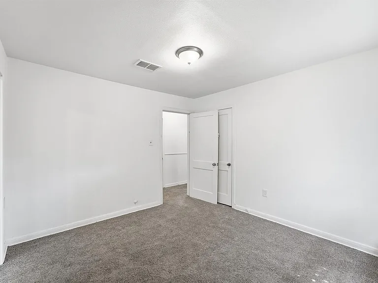 5326 Wenda St — Photo 12