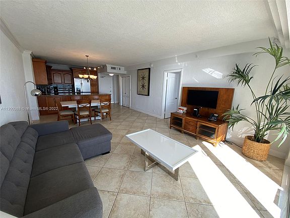 4th image of 5601 Collins Ave APT 610