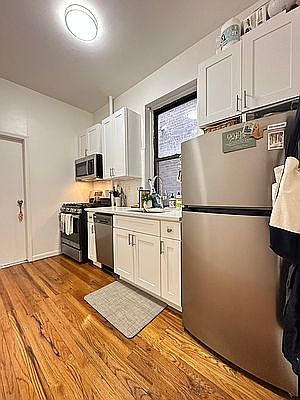 2nd image of 245 E 62nd St APT 19