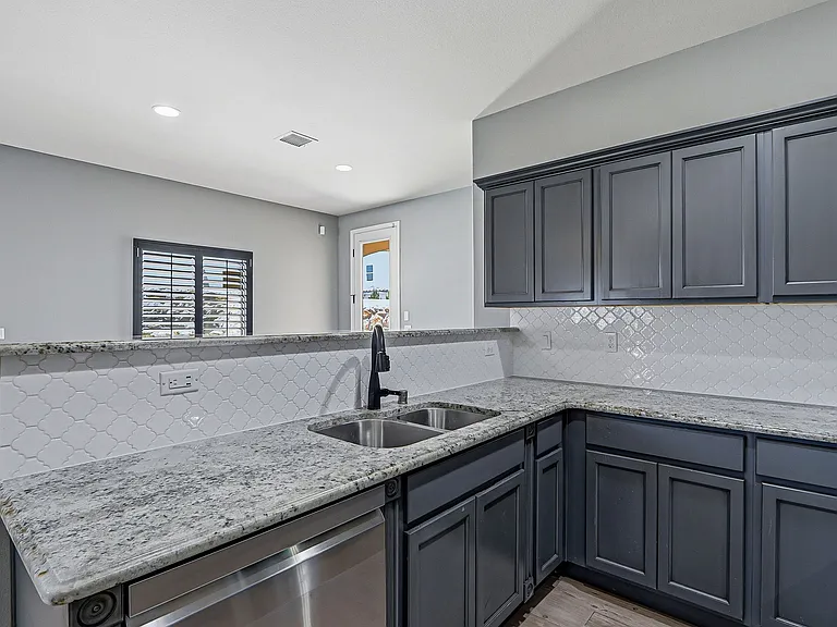 2120 Honour Point Pl — Photo 12
