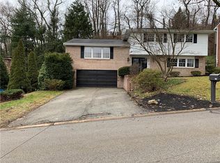 2098 Garrick Dr, Pittsburgh, PA 15235
