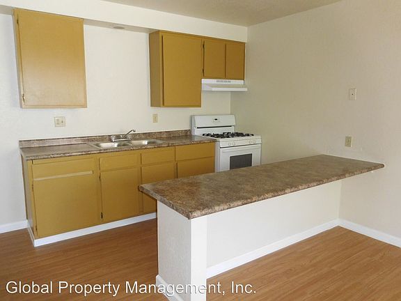 5th image of 18400 Montezuma St APT 17