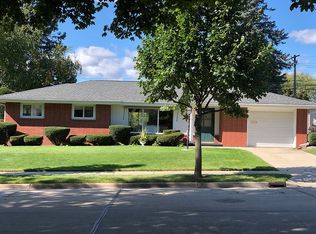 726 Echo Ln, Racine, WI 53406