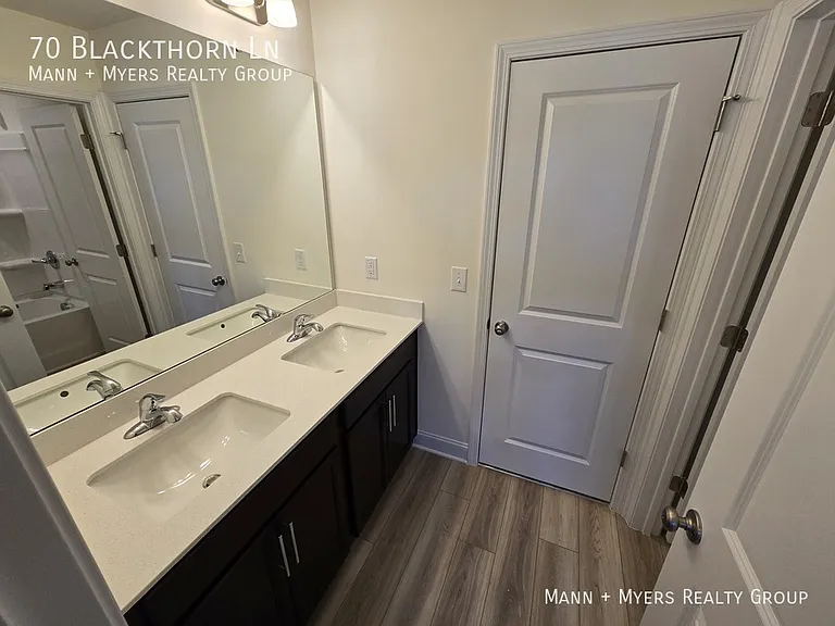 70 Blackthorn Ln — Photo 31