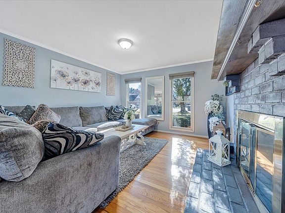 2nd image of 4410 Brentwood Ct