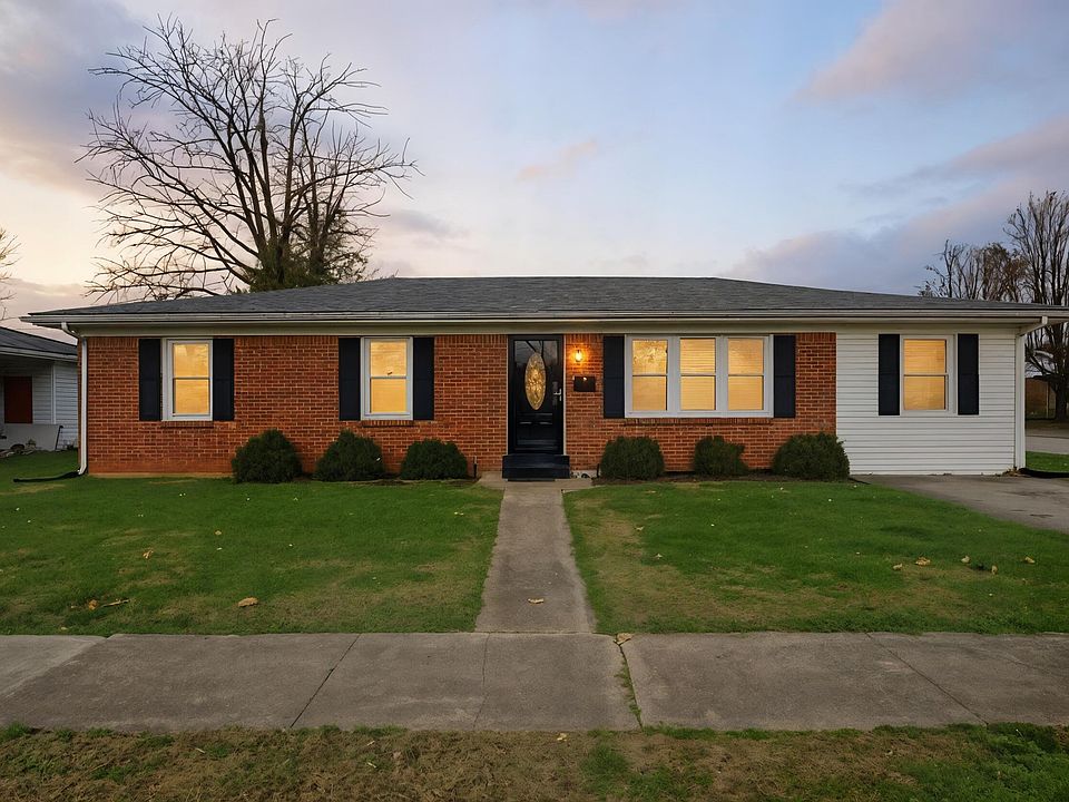 1st image of 743 Greenbriar Dr