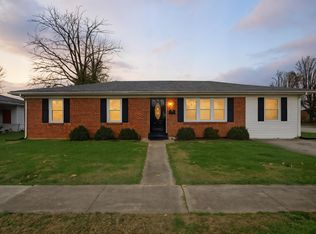 743 Greenbriar Dr, Harrodsburg, KY 40330