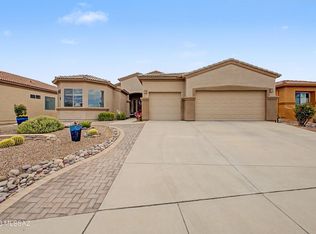 2329 W Calle Balaustre, Green Valley, AZ 85622