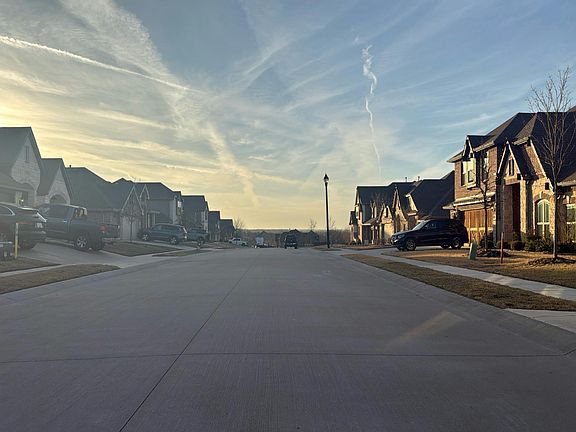 4th image of 1010 Timber Ridge Dr