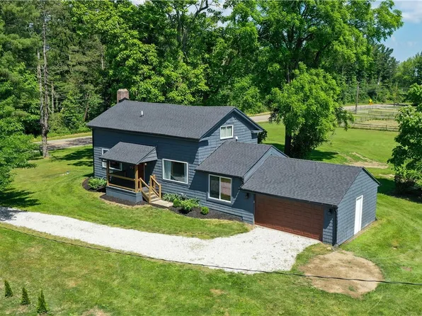 290 N Chillicothe Rd, Aurora, OH 44202