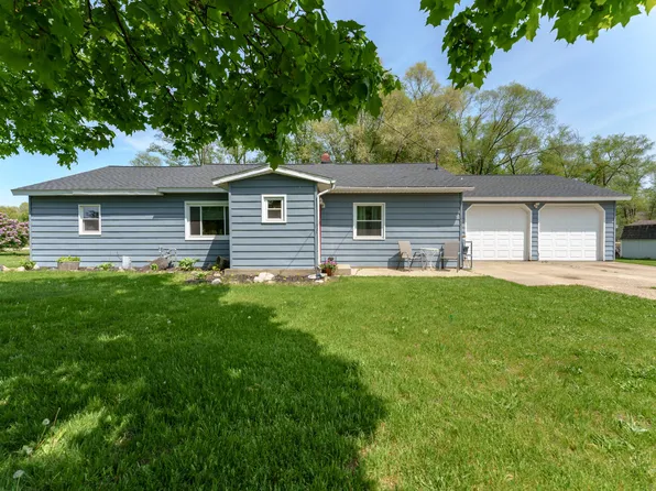 620 Mill St, Wayland, MI 49348