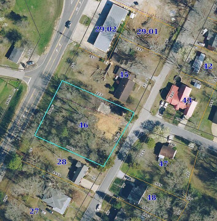 1st image of 403 S 3rd St