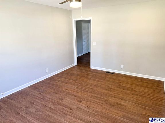 3rd image of 313 Dickson Hts