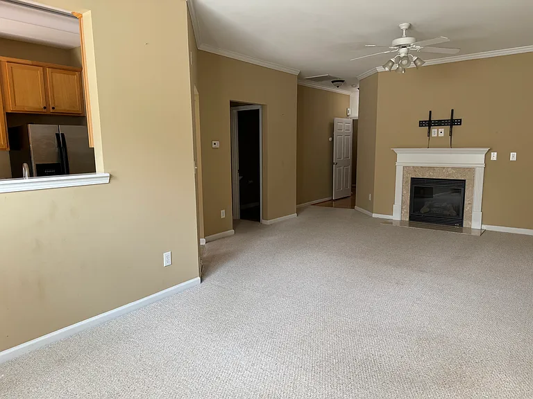 2620 Hartfield Commons Ln — Photo 10