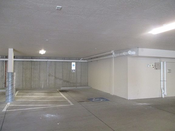 3rd image of 2101 Dearborn Ave #17