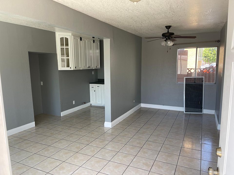 1st image of 364 S Ferris Ave