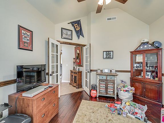 4th image of 3121 SW 141st St