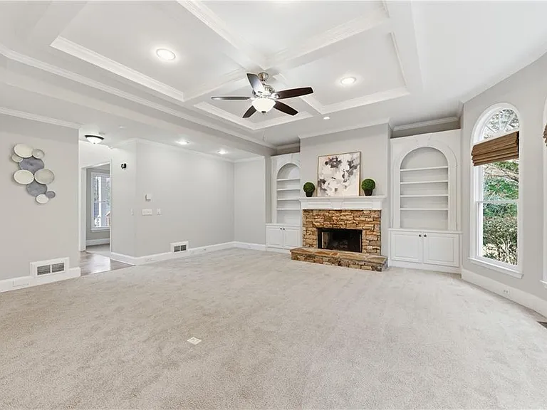2570 Wood Creek Ct — Photo 14
