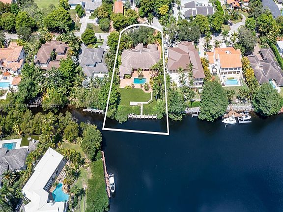 4th image of 7805 Los Pinos Cir