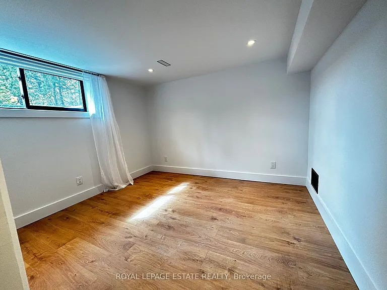 65 Maywood Park #LOWER — Photo 9