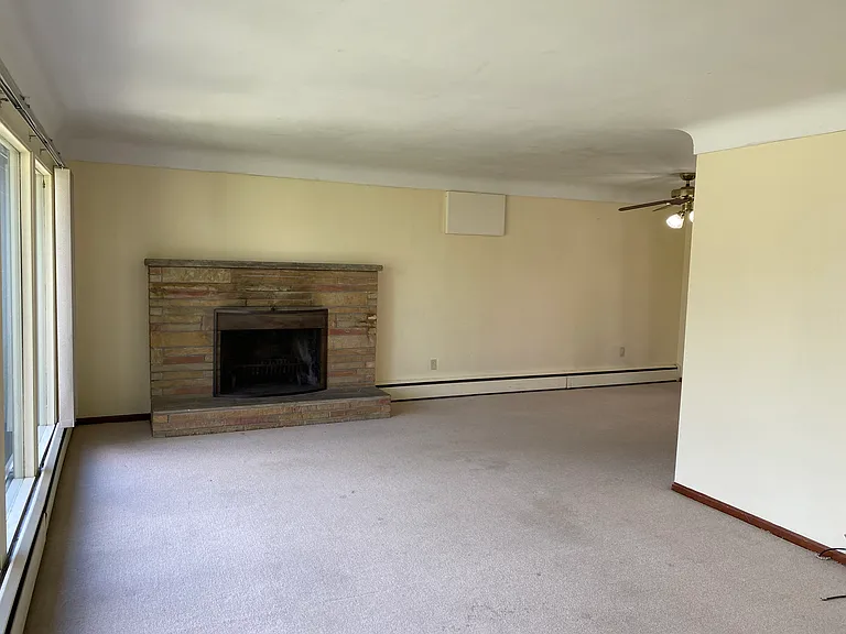 3133 Hanchett St — Photo 3