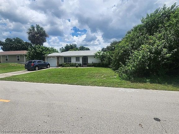 3rd image of 1314 Viscaya Dr