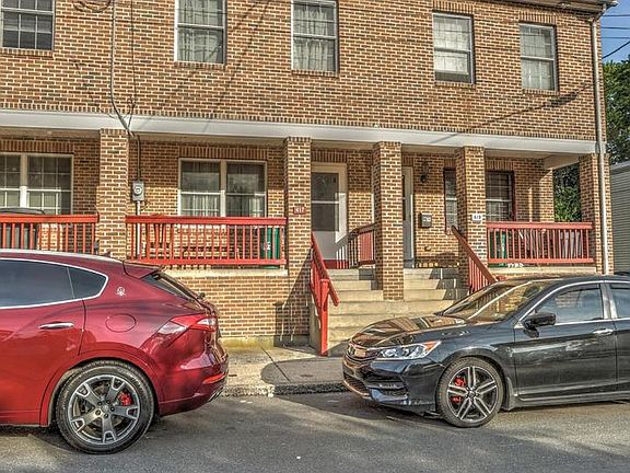 3rd image of 417 Green St
