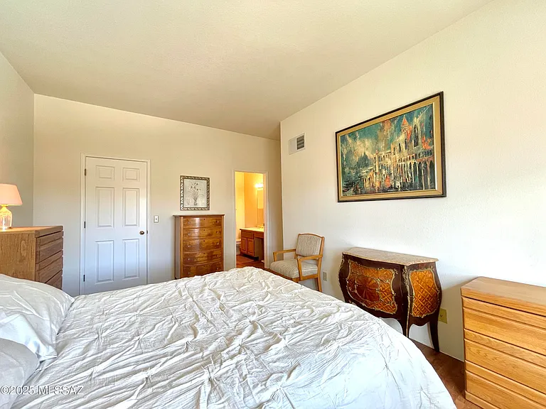 5750 N Camino Esplendora #203 — Photo 12