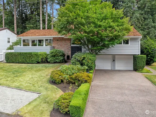 208 130th Place NE, Bellevue, WA 98005