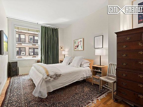 4th image of 261 Broadway APT 6D