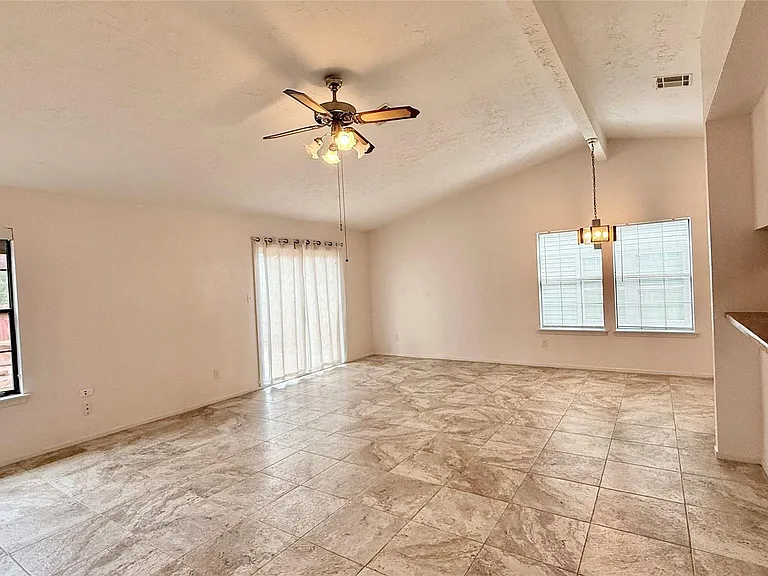 18 Dellforest Ct — Photo 14