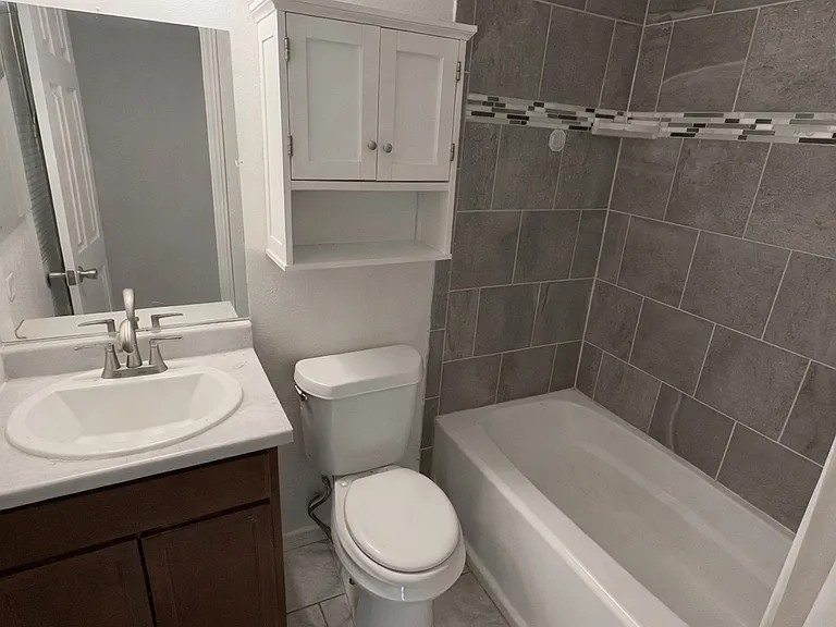17266 E Ford Dr — Photo 7