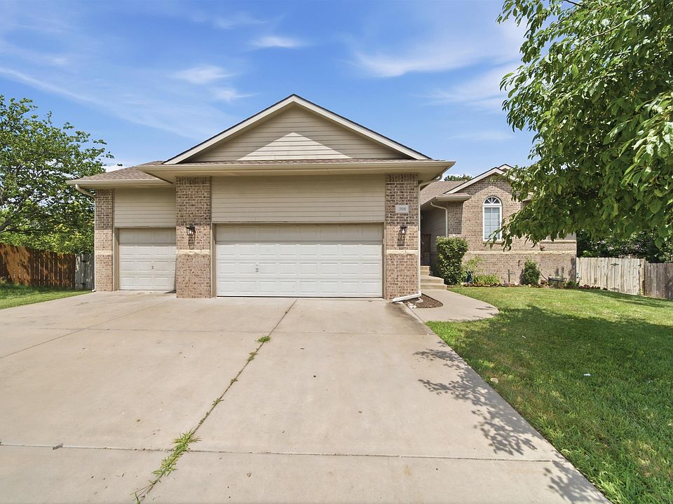 1st image of 308 W Waterford Ct