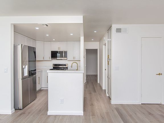 5th image of 4457 Benfield Ct