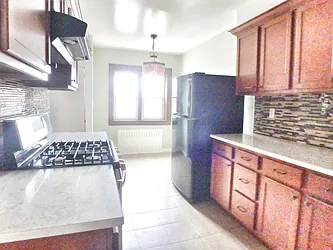 Rented by MAC Realty NY