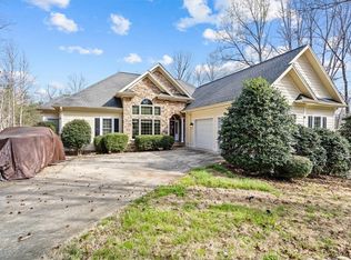 11051 Fairview Church Rd, Seneca, SC 29672